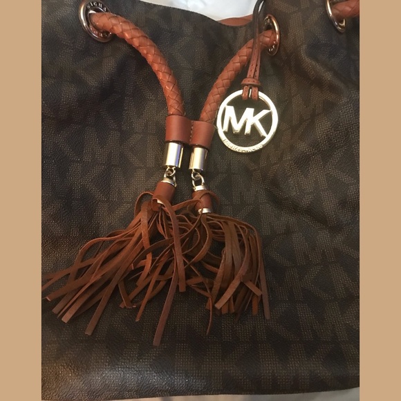 Preowned Authentic Michael Kors Large Gathered Logo Drawstring Handbag - Picture 4 of 7